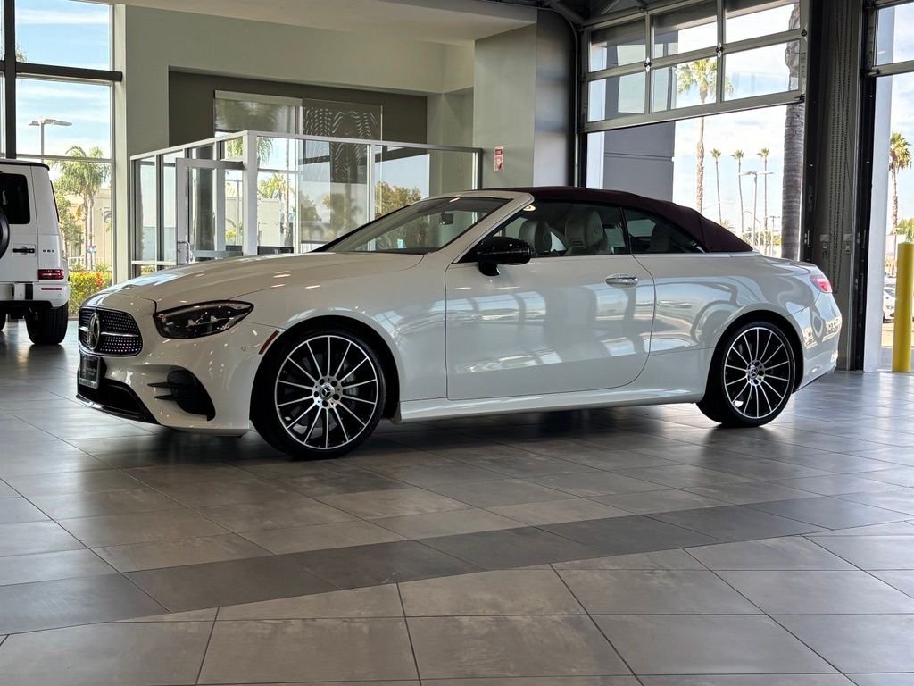 Used 2022 White Mercedes-Benz E 450 image 19