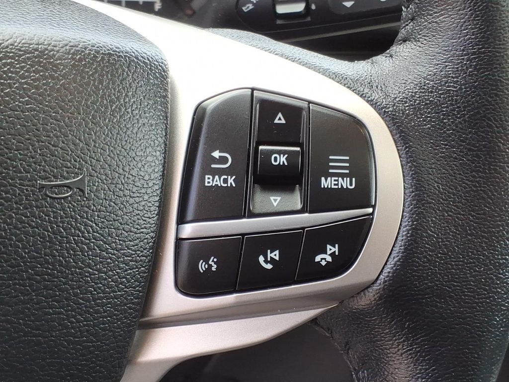Certified Used 2022 Green Metallic Ford XLT image 29