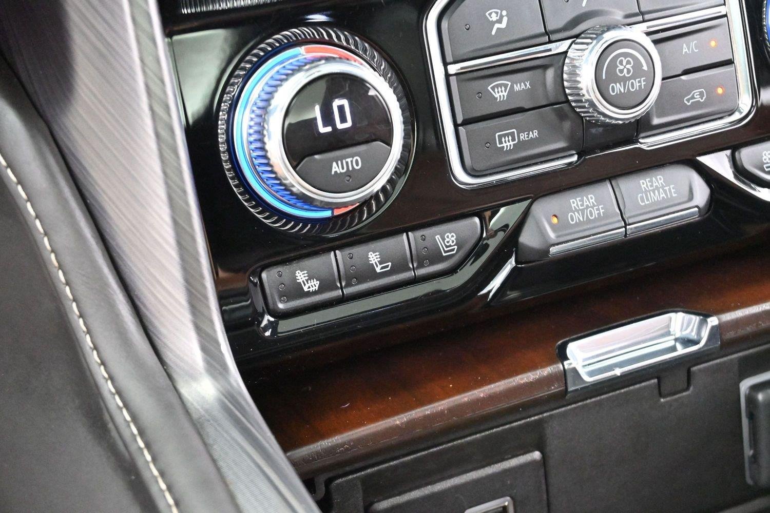 Used 2023 WHITE FROST TRICOAT GMC Denali Ultimate image 25