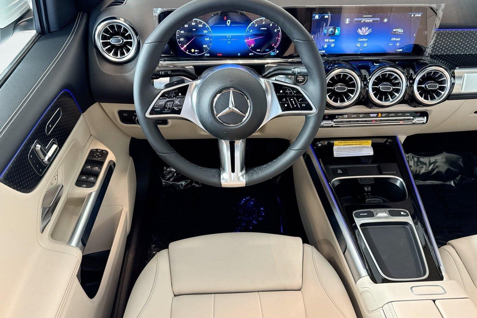 New 2026 Polar White Mercedes-Benz GLB 250 image 20