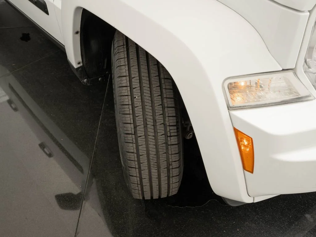 Used 2012 Bright White Clearcoat Jeep Sport image 48