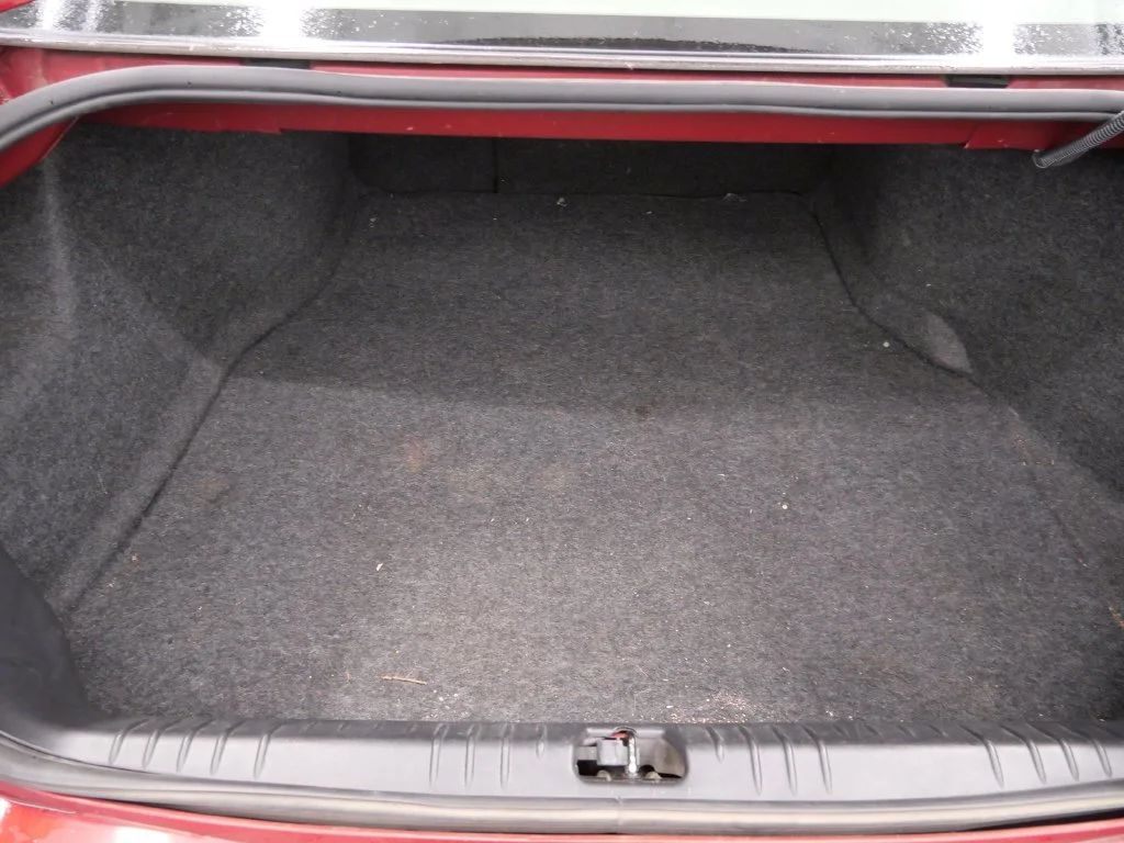 Used 2014 Red Chevrolet LT image 16