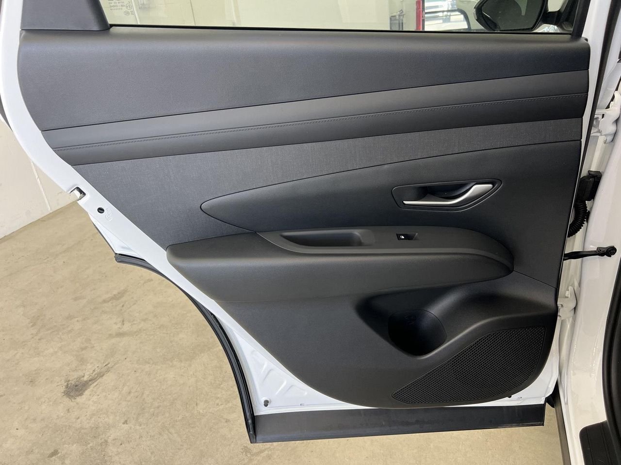 New 2026 Serenity White Pearl Hyundai SEL Premium AWD image 25