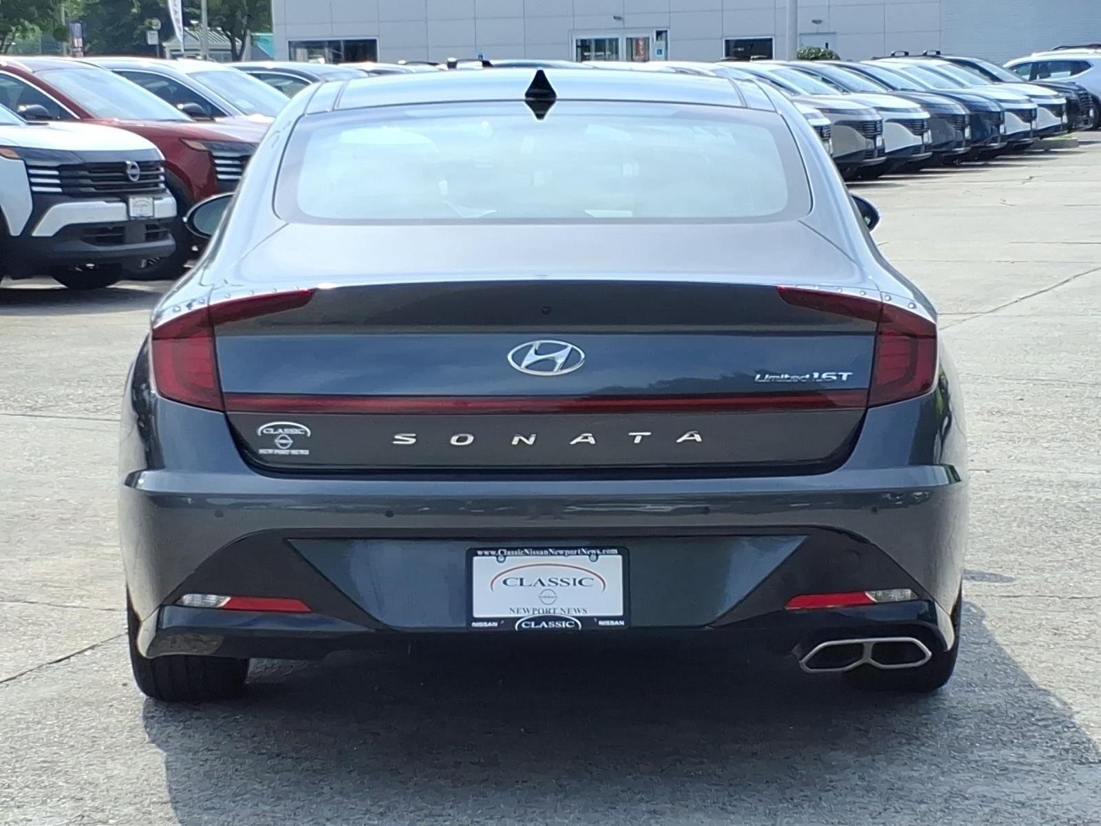 Used 2022 Portofino Gray Hyundai Limited image 8
