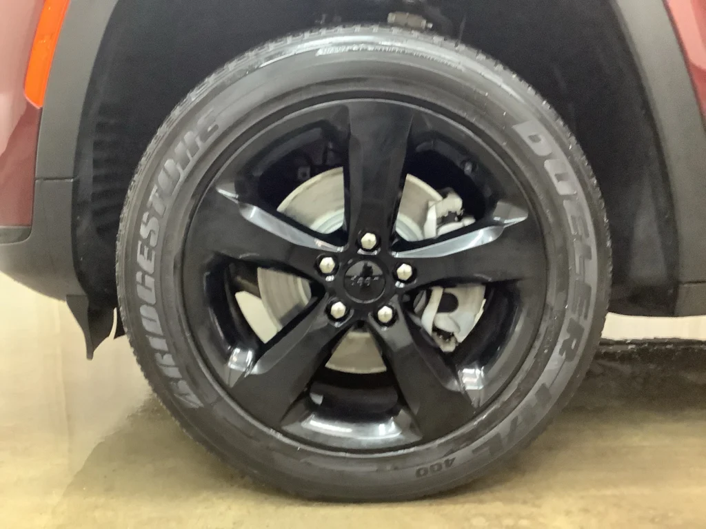 Certified Used 2023 Velvet Red Pearlcoat Jeep Altitude image 27