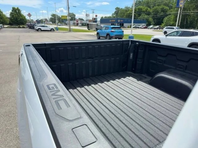 Used 2023 Summit White GMC SLT image 16