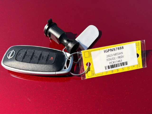 Used 2023 Red Nissan SL image 40