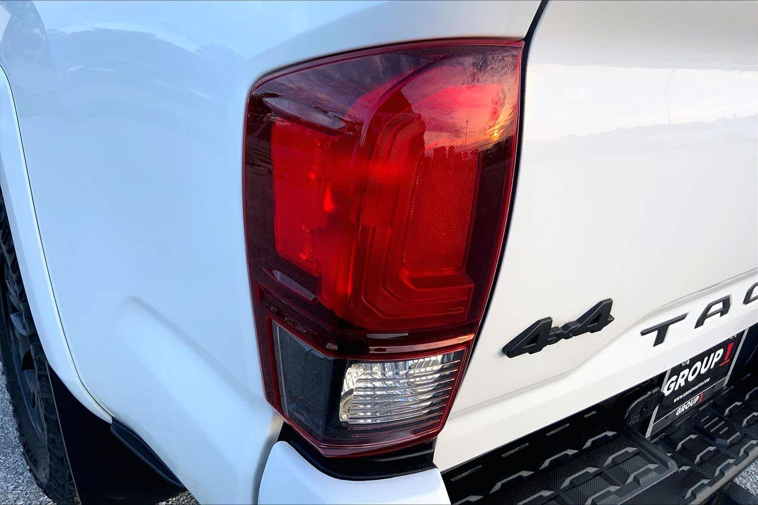 Used 2023 Ice Cap Toyota SR5 image 28