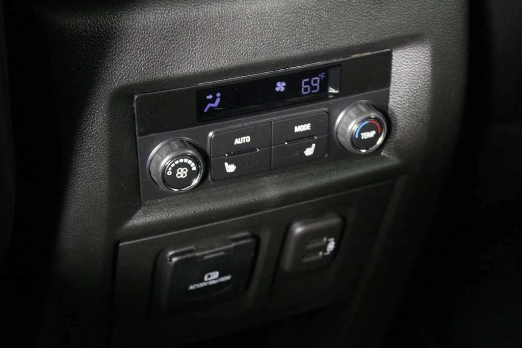 2023 Chevrolet Traverse High Country - Photo 23