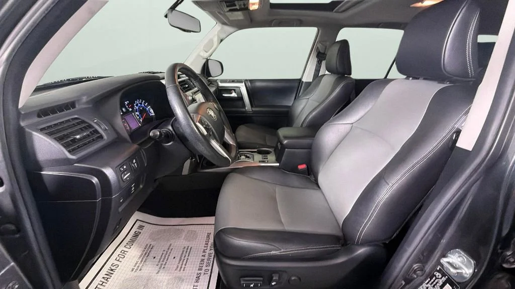 Used 2017 Gray Toyota SR5 image 17