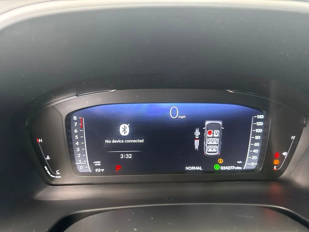 Used 2025 Gray Honda Elite image 27