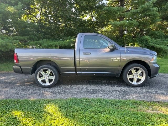 Used 2014 Crystal Metallic Ram Sport image 2