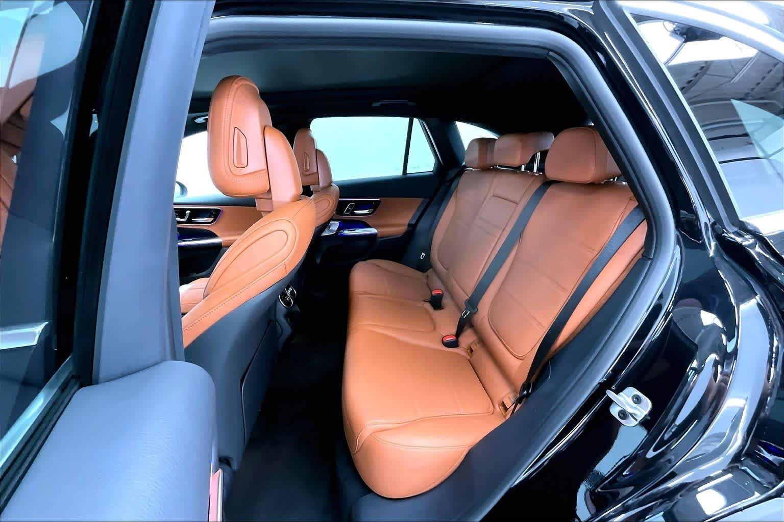 New 2026 Obsidian Black Metallic Mercedes-Benz GLC 300 image 13