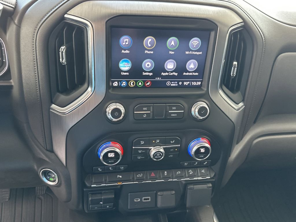 Used 2022 White GMC Denali image 25