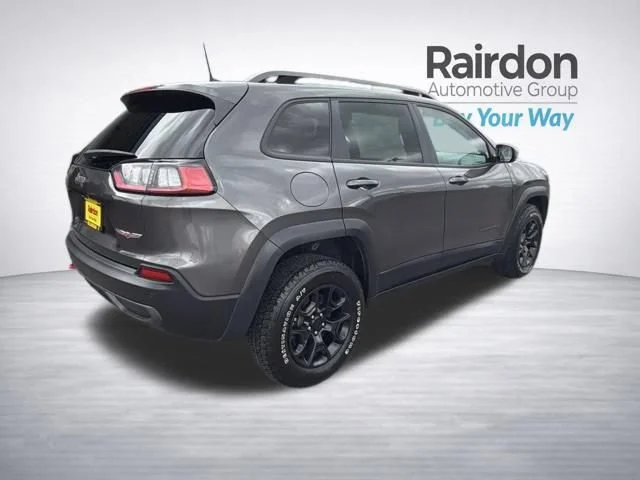 Used 2021 Granite Crystal Metallic Clearcoat Jeep Trailhawk image 7
