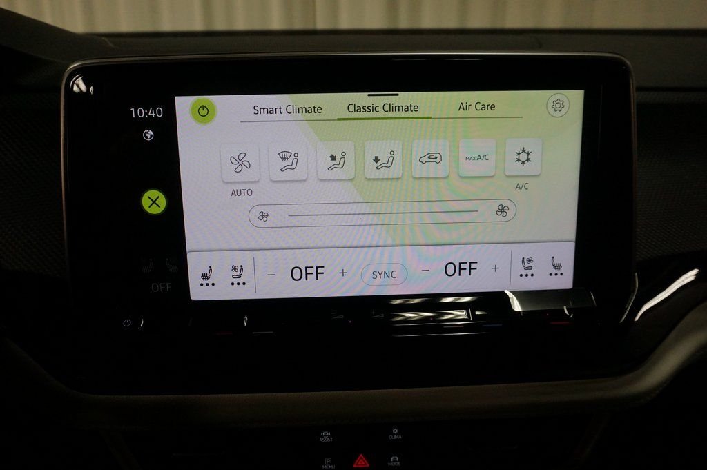 2026 Volkswagen Atlas Cross Sport SEL Premium R-LINE - Photo 17