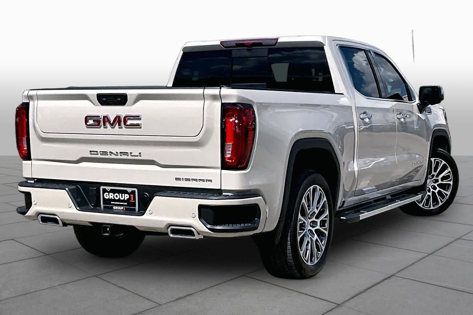 Used 2026 Coastal Dune GMC Denali image 13