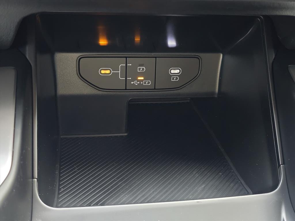 New 2026 Glacial White Pearl Kia LX image 11