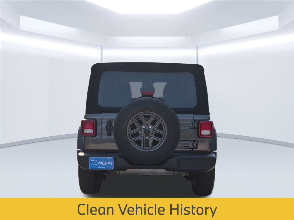 Used 2024 Gray Jeep Sport S image 6