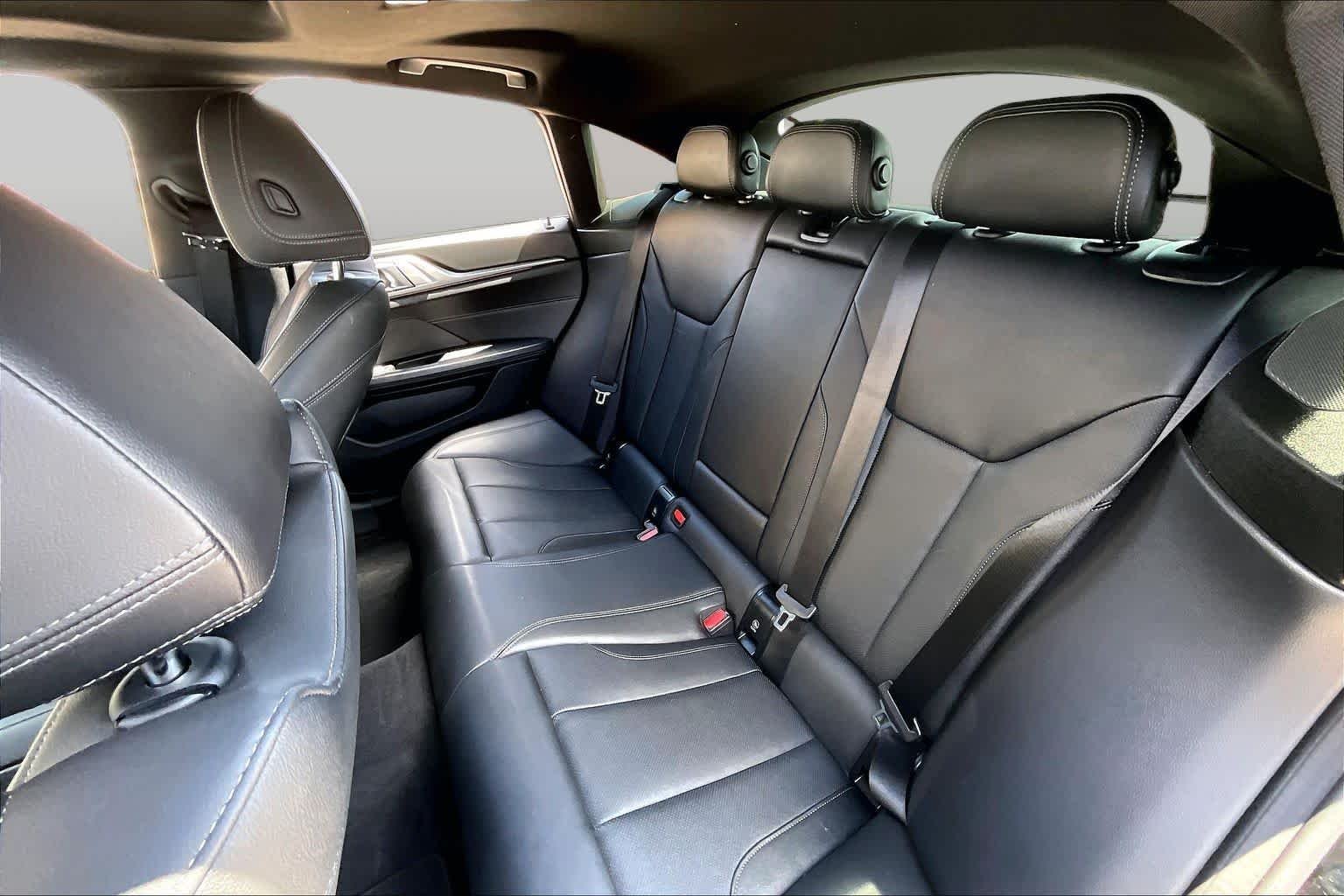 Used 2025 Black Sapphire Metallic BMW M50 image 19