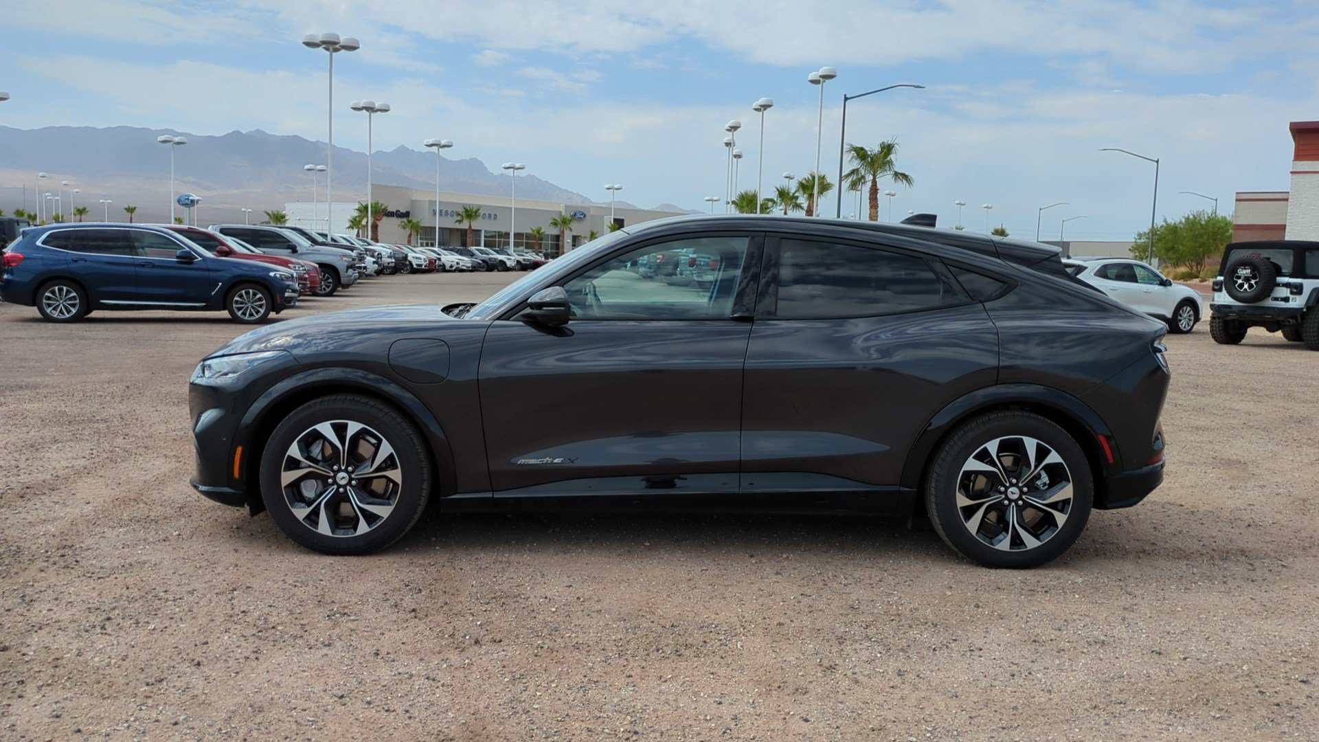 Used 2022 Gray Metallic Ford Premium image 6