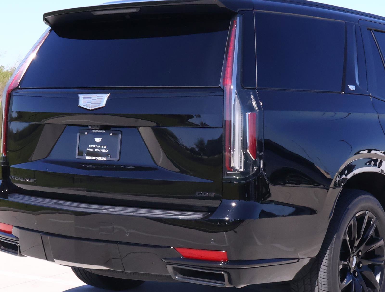 2024 Cadillac Escalade Sport - Photo 10