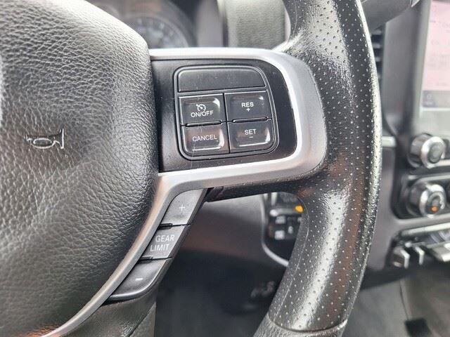 Used 2022 Bright White Clearcoat Ram Big Horn image 17