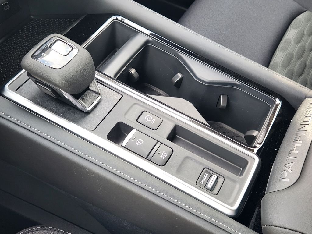 2026 Nissan Pathfinder SV - Photo 20