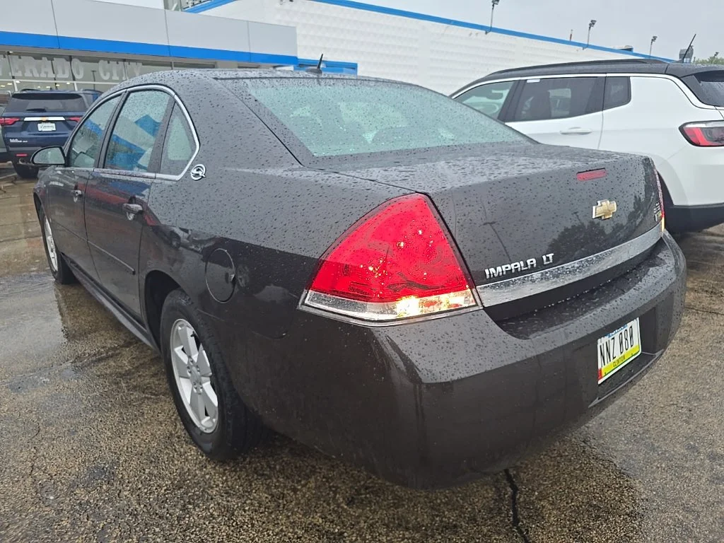 Used 2009 Brown Chevrolet LT image 4