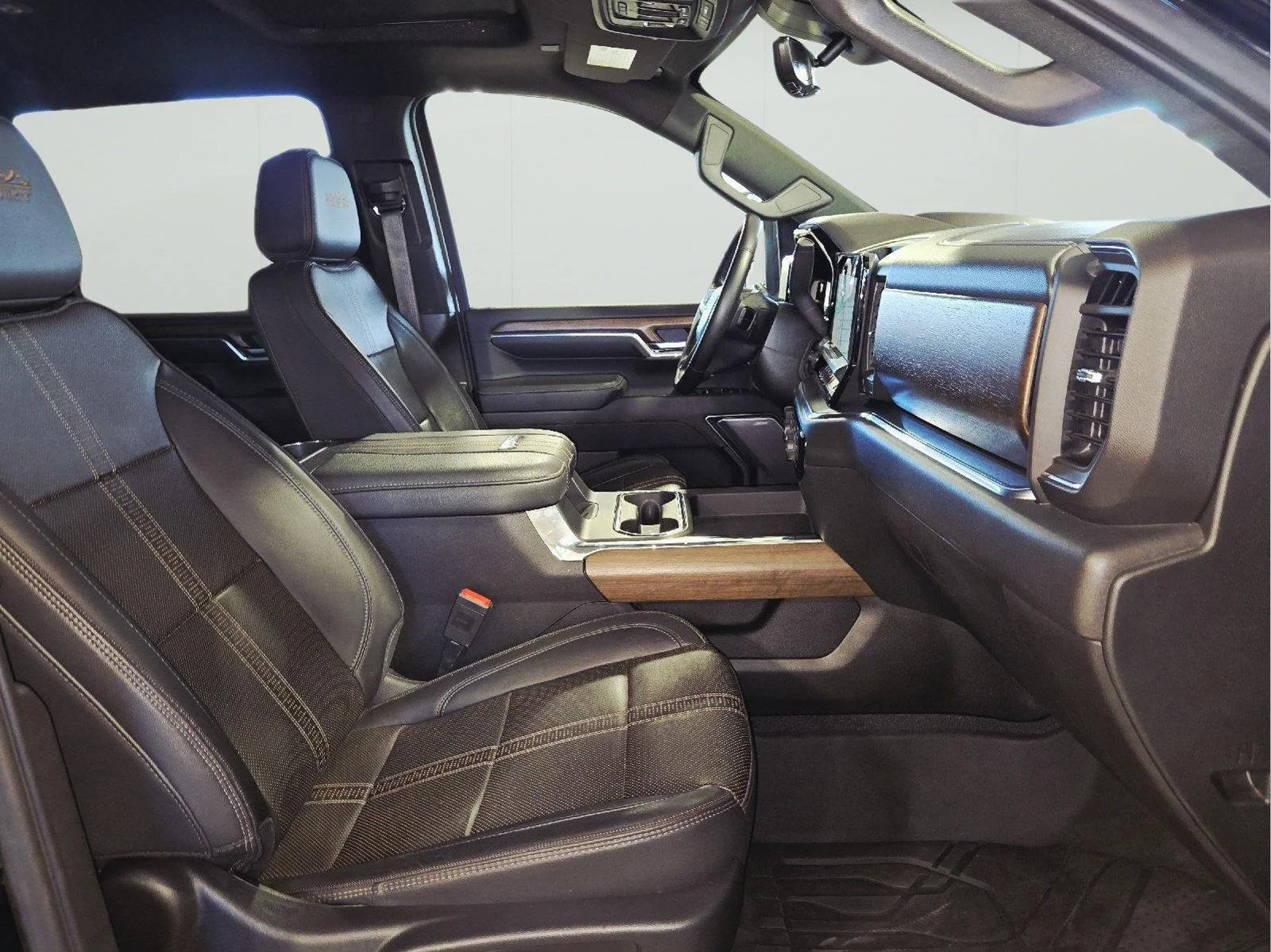 Used 2024 Black Chevrolet High Country image 48
