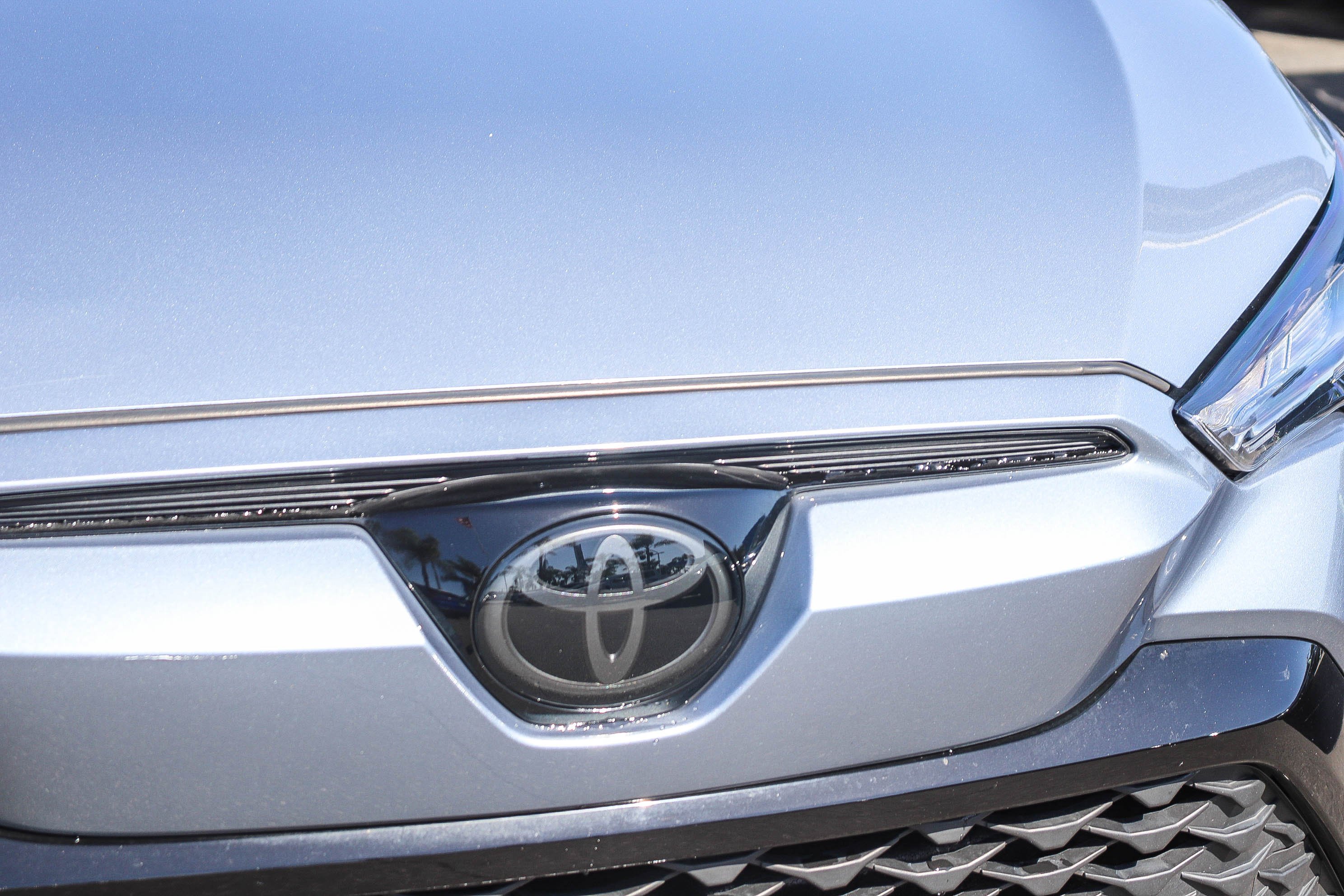 Used 2025  Toyota  image 4