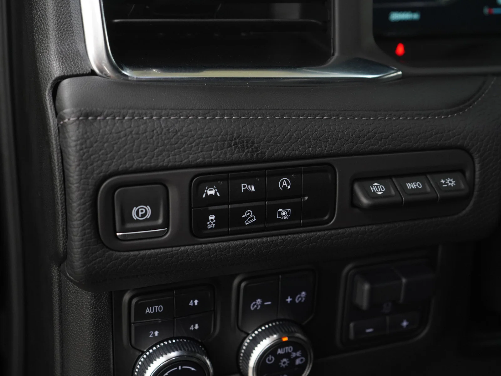 Used 2024 Onyx Black GMC Denali image 31