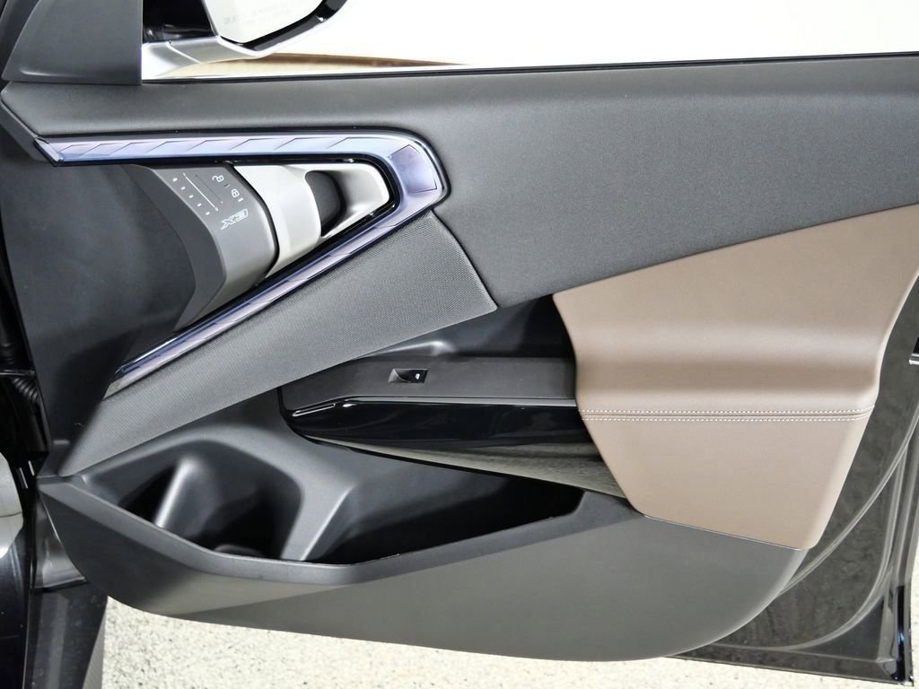 2026 BMW X3 30 - Photo 24