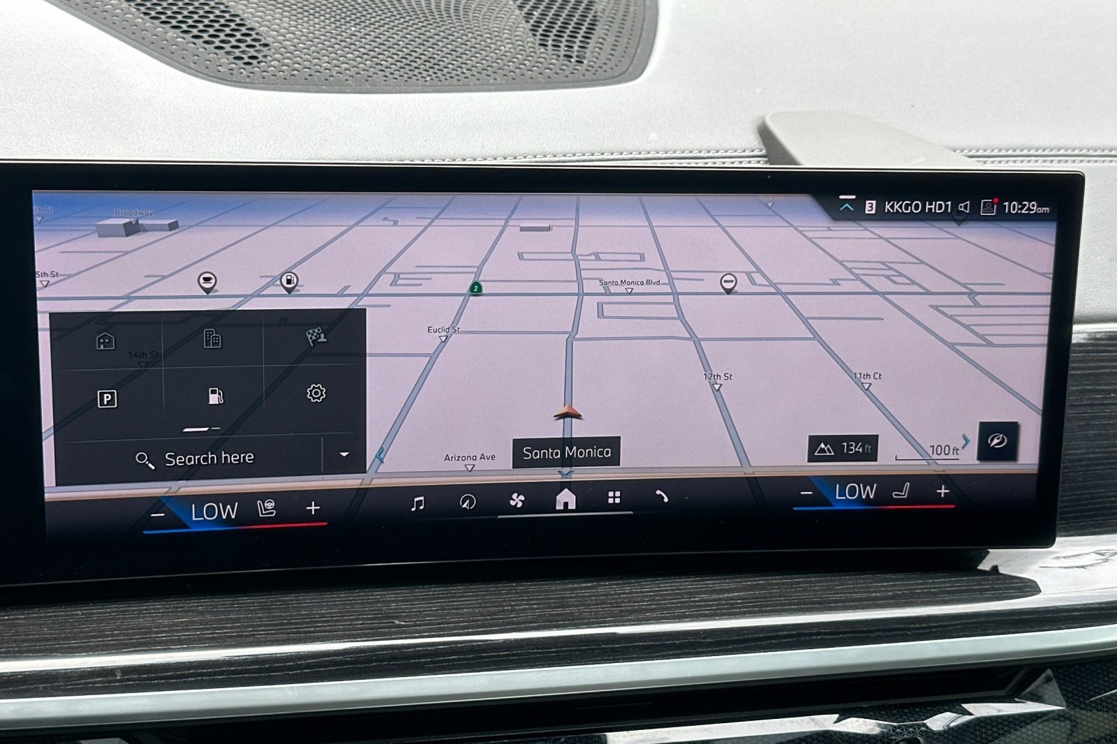 Used 2024 Brooklyn Grey Metallic BMW sDrive40i image 18
