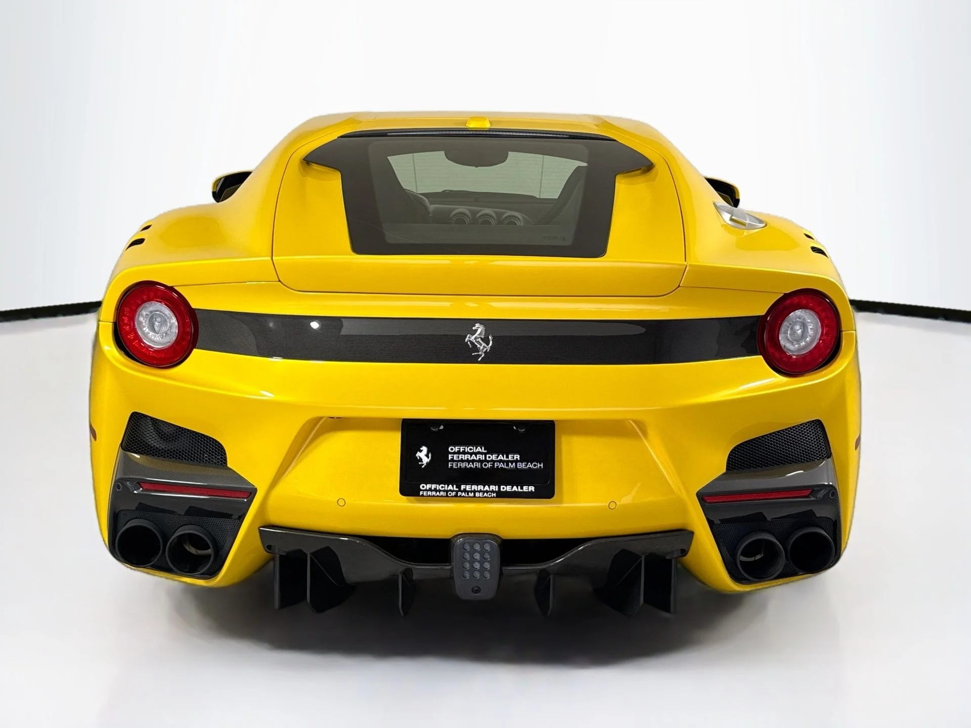 Certified Used 2017 Giallo Triplo Strato Ferrari Base image 6