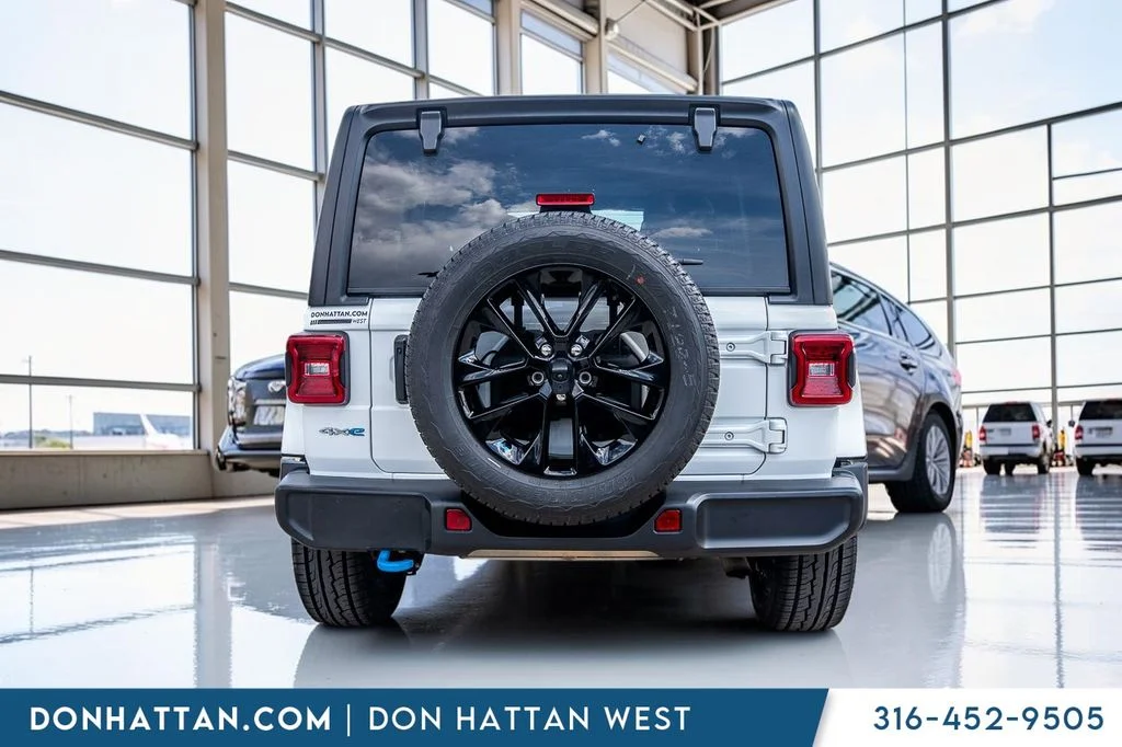 Used 2023 White Jeep Sahara 4xe image 30
