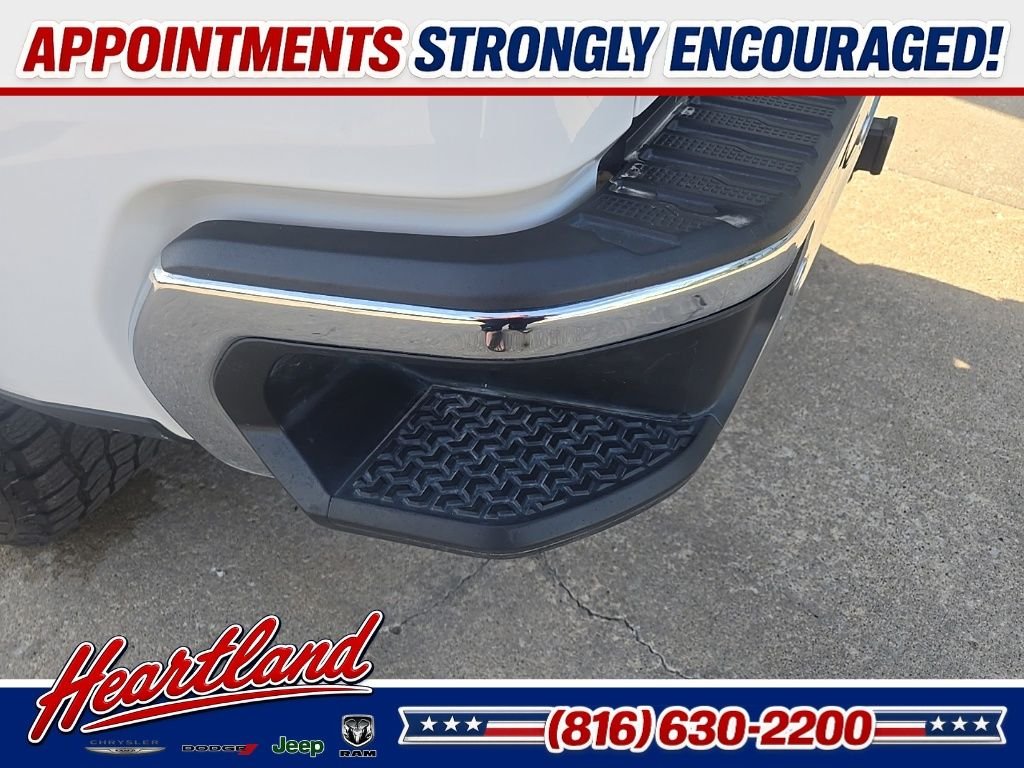 Used 2022 White Chevrolet LTZ image 22
