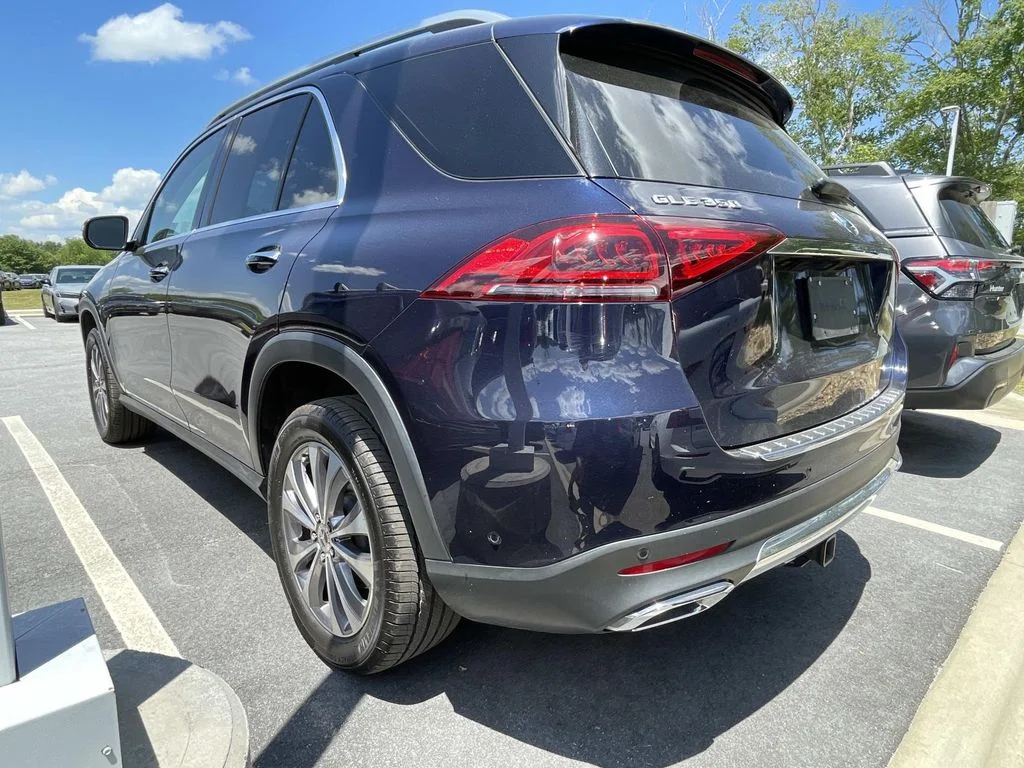 Used 2022 Lunar Blue Metallic Mercedes-Benz GLE350 image 3