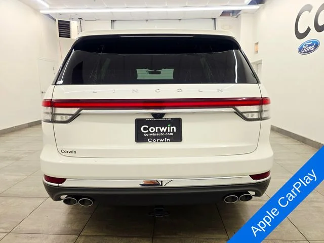 Used 2020 Pristine White Lincoln Reserve image 4