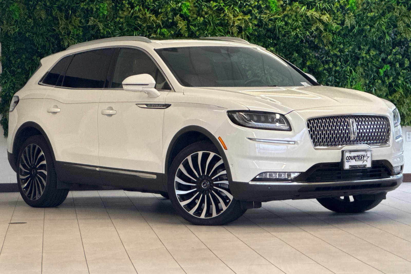 2023 Lincoln Nautilus Black Label AWD's photo