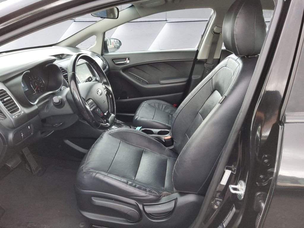 Used 2017 Black Kia EX image 7