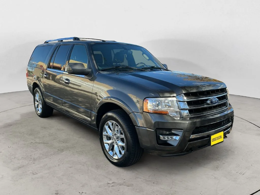 Used 2017 Gray Ford Limited image 5
