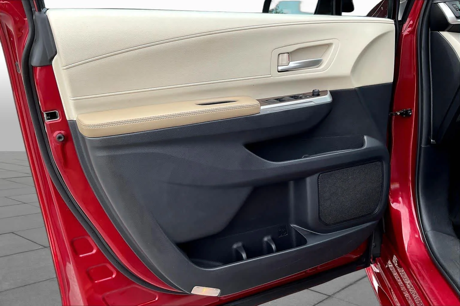 Used 2023 Ruby Flare Pearl Toyota XLE image 22