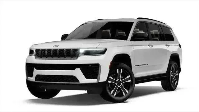 New 2027 Bright White Clear-Coat Paint Jeep Limited image 25