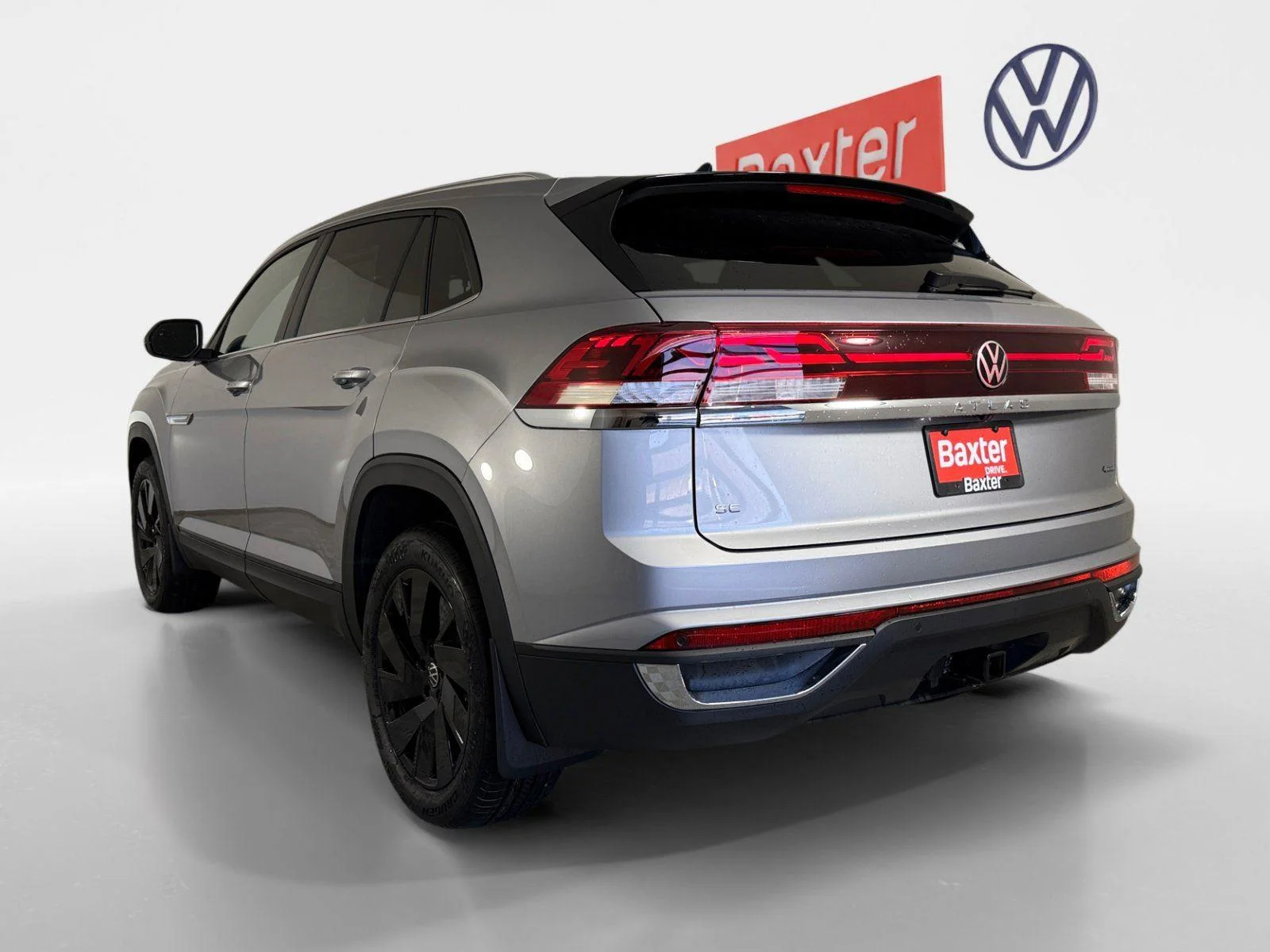New 2026 SILVER MIST Volkswagen 2.0T SE w/Technology image 5