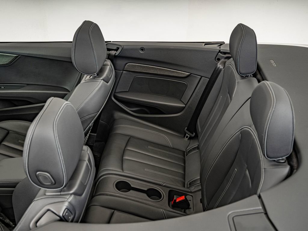Used 2024 Pearl Audi 45 S line Premium image 19