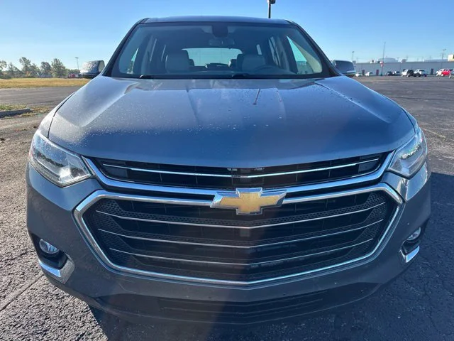 Used 2018 SATIN STEEL METALLIC Chevrolet LT Leather image 2