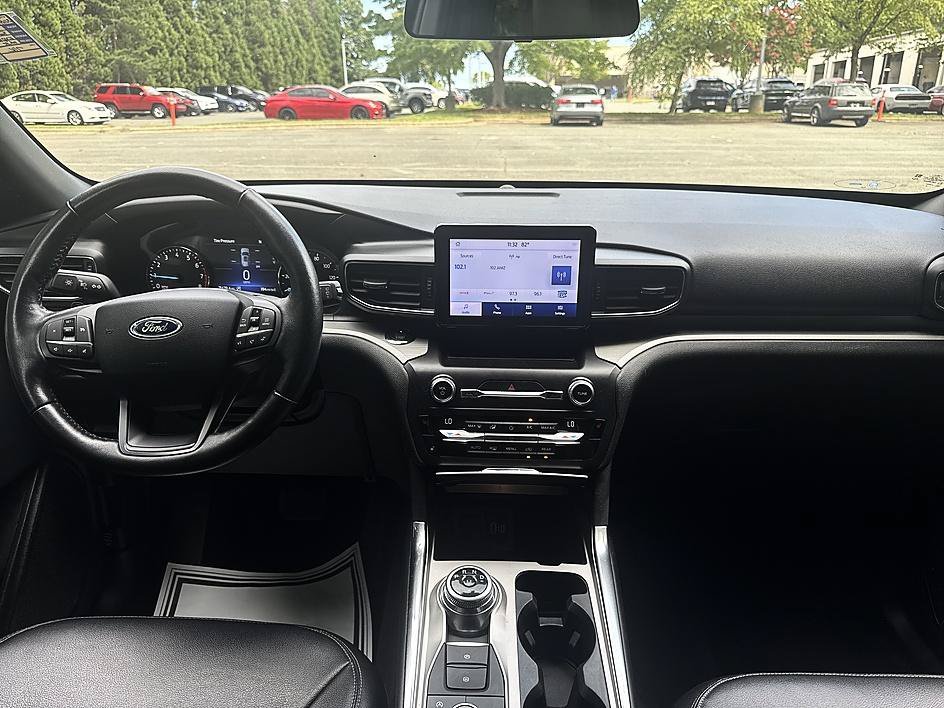 Used 2020 White Metallic Ford XLT image 17