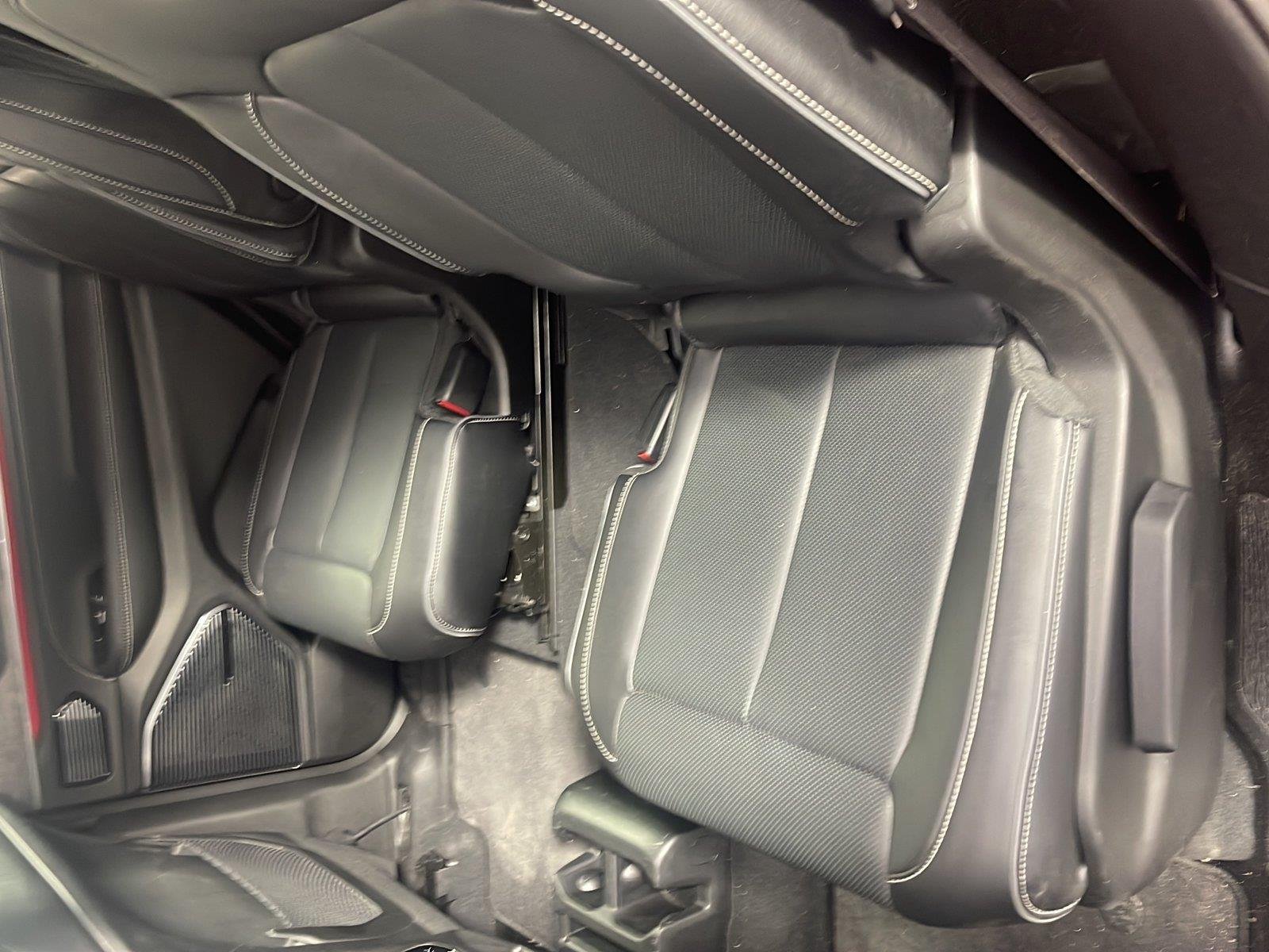 Used 2024 Velvet Red Pearlcoat Jeep Overland image 13