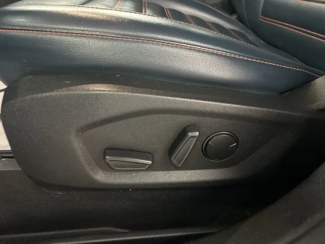 Used 2022 Blue Ford SEL image 10